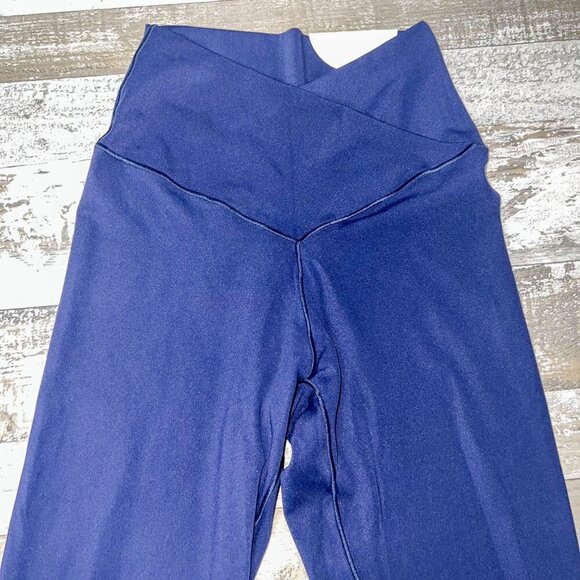 NWT Offline by Aerie Real Me High Waisted Crossover Legging Navy Size S Long - Picture 5 of 9